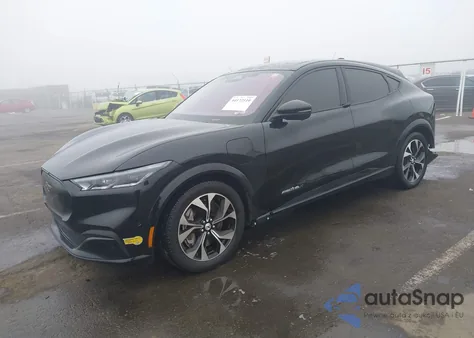 2021 Ford Mustang Mach-E Premium z USA, uszkodzony, nr VIN 3FMTK3SU4MMA03653